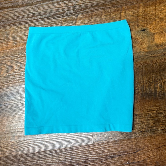 Victoria's Secret Other - VICTORIA’S SECRET Body by Victoria Blue Tube Top Bra w/Bra Shelf Small